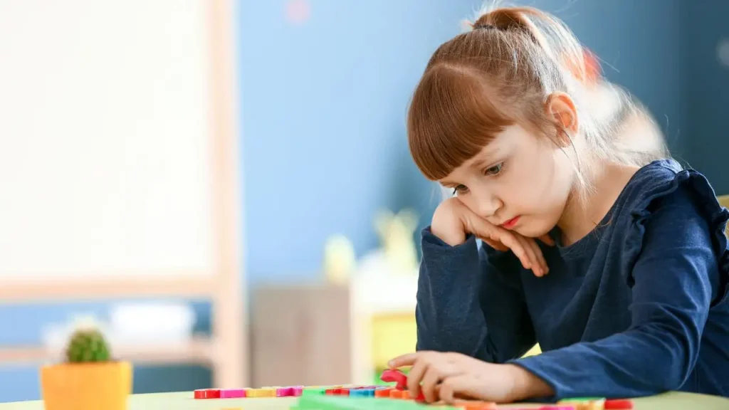 How Girls With Autism Can Thrive In School